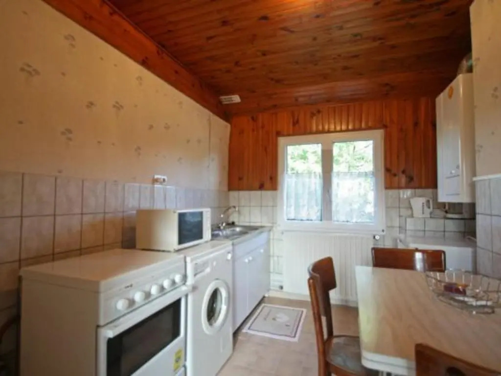 Gîte reposant en forêt avec terrasse, proche de Plombières-les-Bains - FR-1-589-165