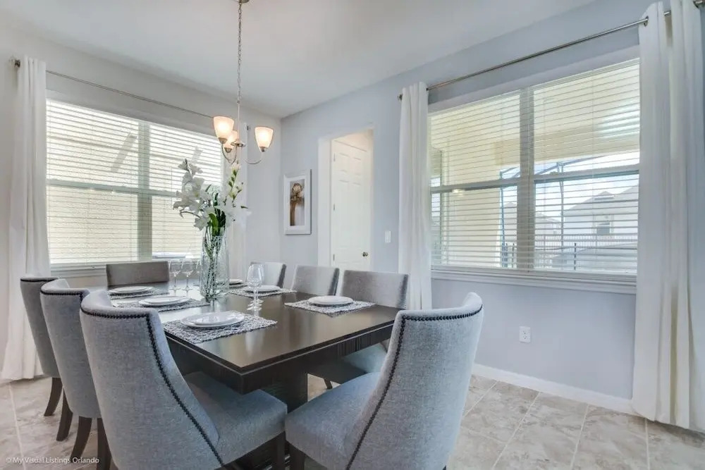 1791spp 5 Bedroom Townhouse by RedAwning