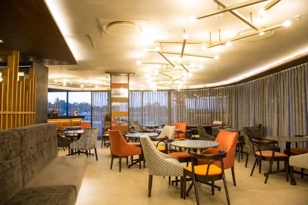 MGB Hotel at 2ten