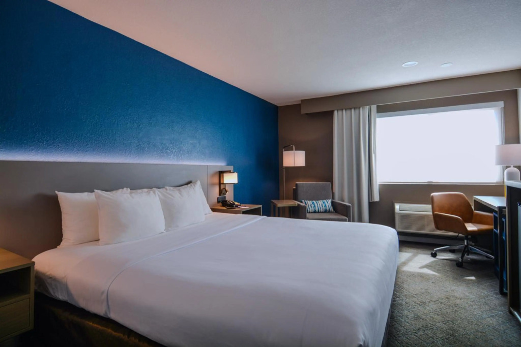 Comfort Inn & Suites Moreno Valley near March Air Reserve Base