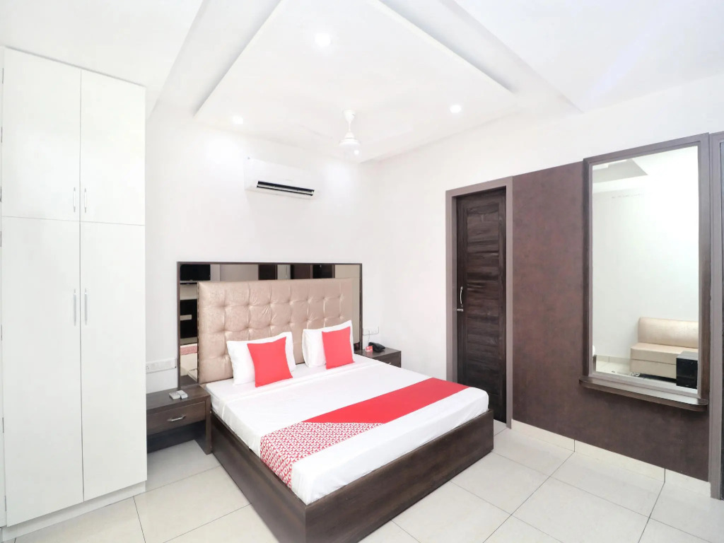 OYO 15005 Hotel K-Homes