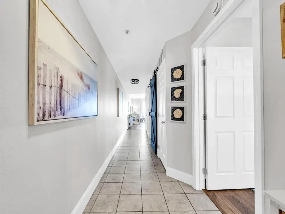 Laketown Wharf 1213