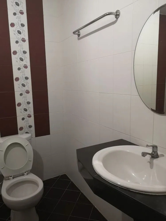 3.T. Khong River Hotel