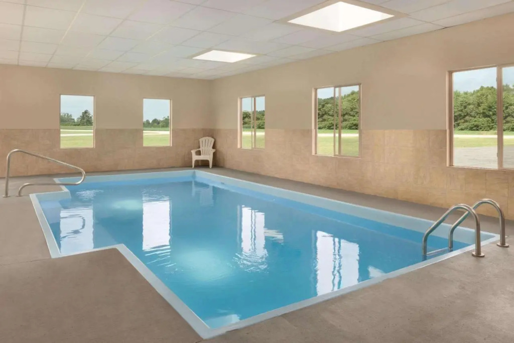 Baymont Toledo Airport Hotel Swanton