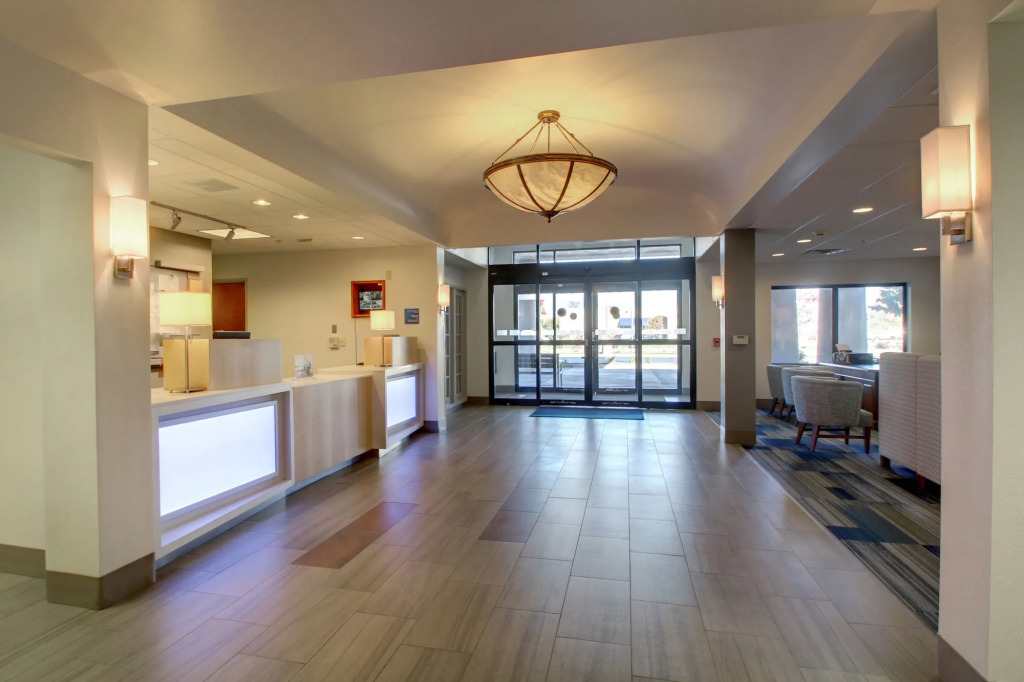 Holiday Inn Express Milwaukee North Brown Deer/Mequon by IHG