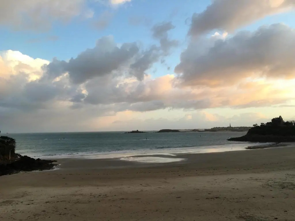 Bel Appartement 115m2 vue mer les pieds dans l'eau