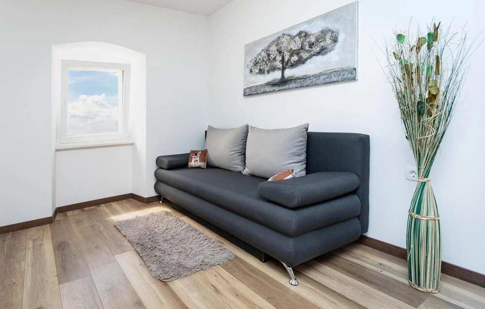 Beautiful Apartment in Veprinac With Wifi and 2 Bedrooms