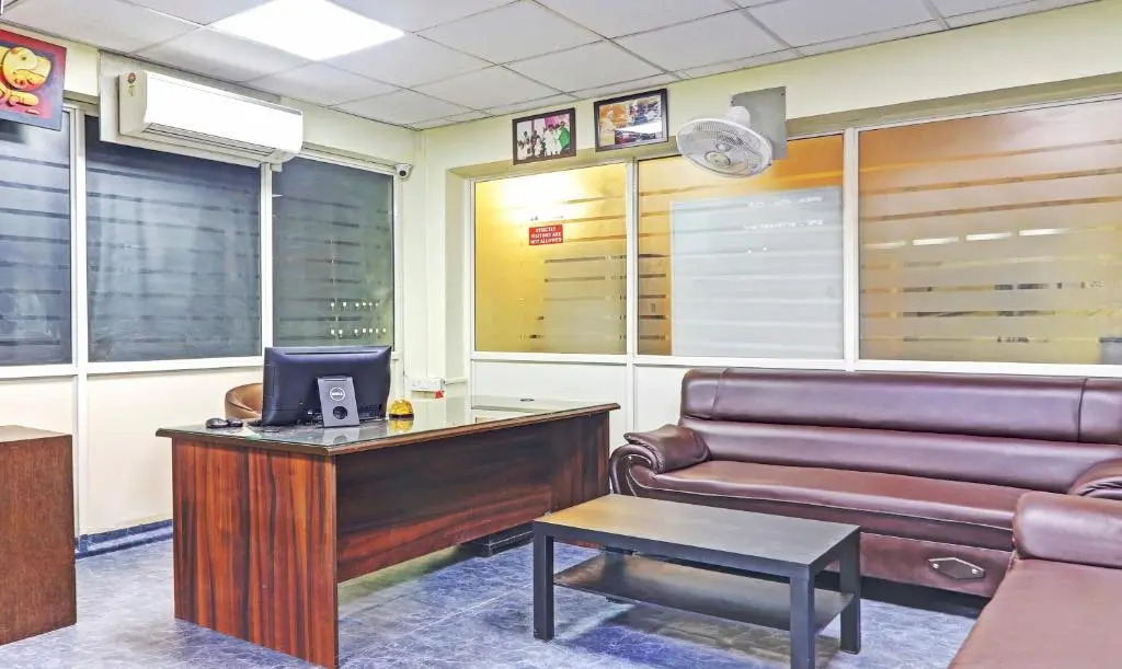 Itsy Hotels Aura Stays