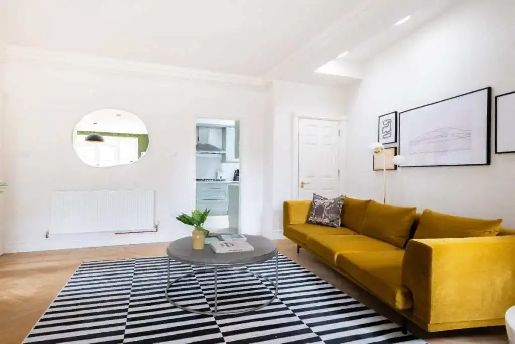 The Pimlico Townhouse - Modern & Spacious 2bdr Home With Garden & Gym