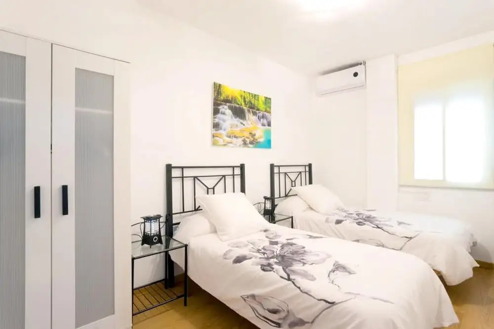 Apartment with 3 Bedrooms in Sevilla
