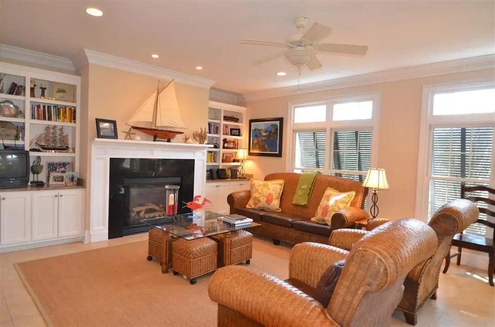 Beach  4 Bedroom Home
