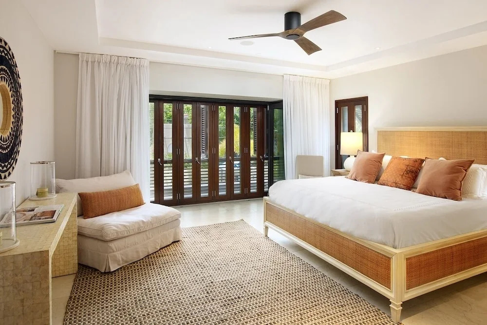 Portico 3 by Blue Sky Luxury