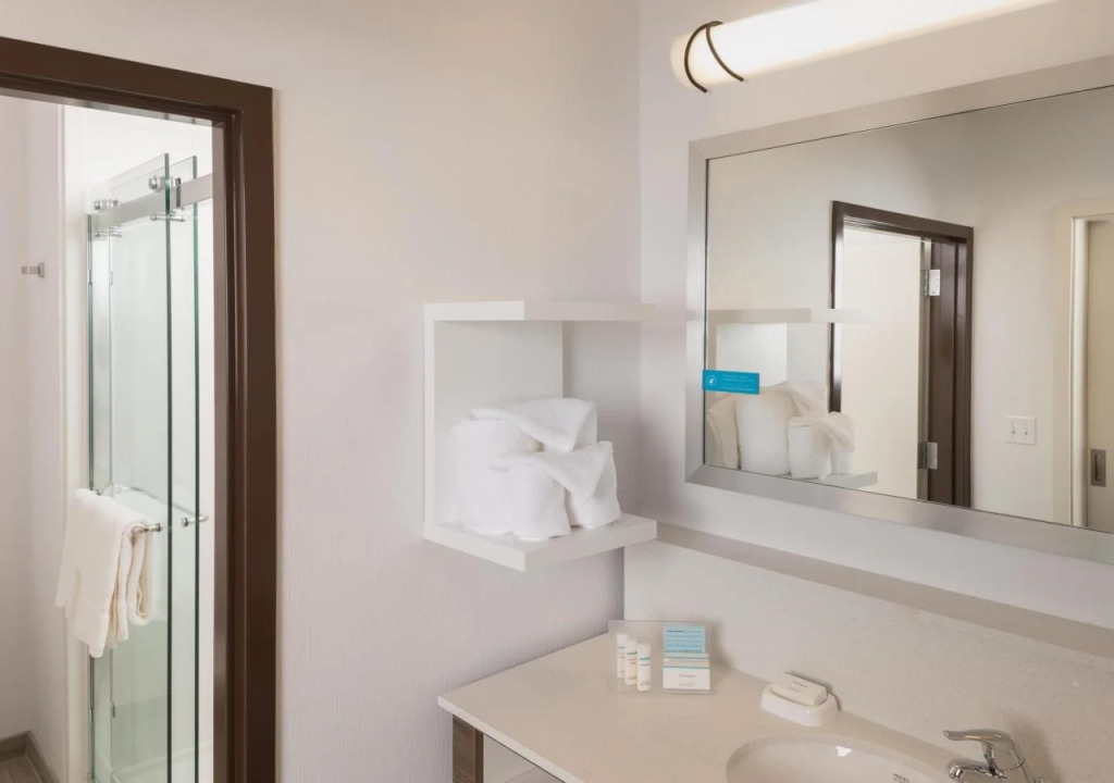 Hampton Inn & Suites-Asheville Biltmore Village, NC