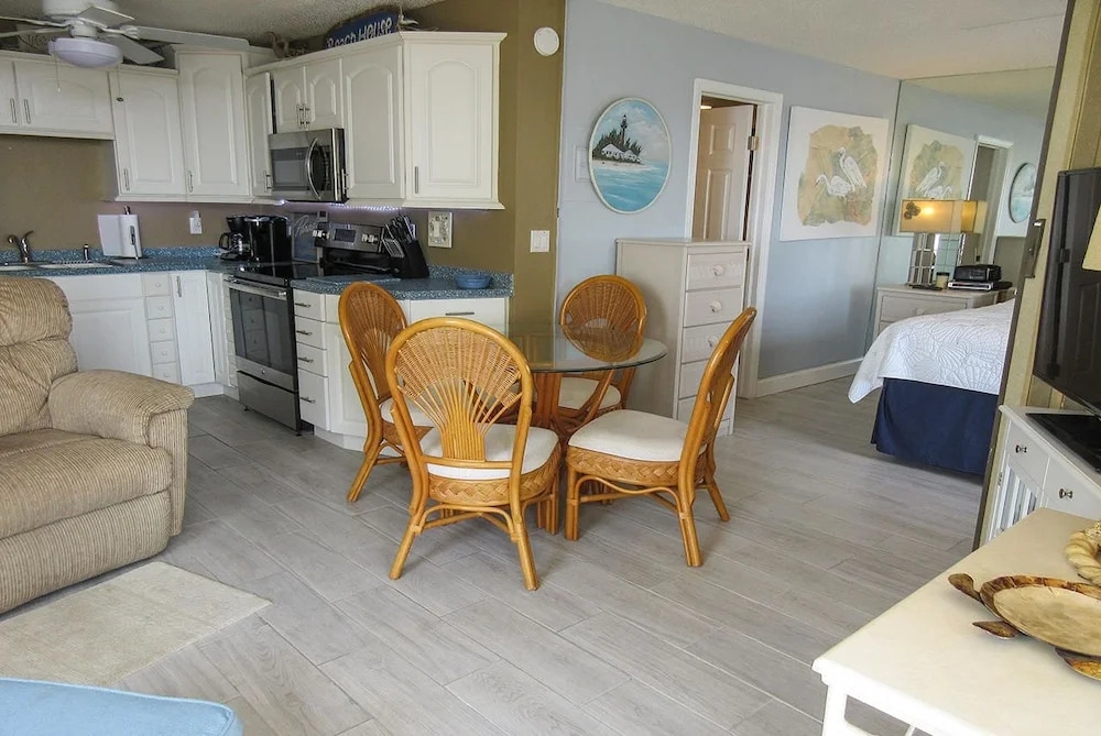 Estero Beach & Tennis 701b 1 Bedroom 1 Bathroom Condo