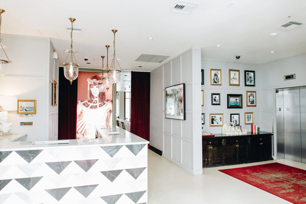 Uma House by Yurbban South Beach