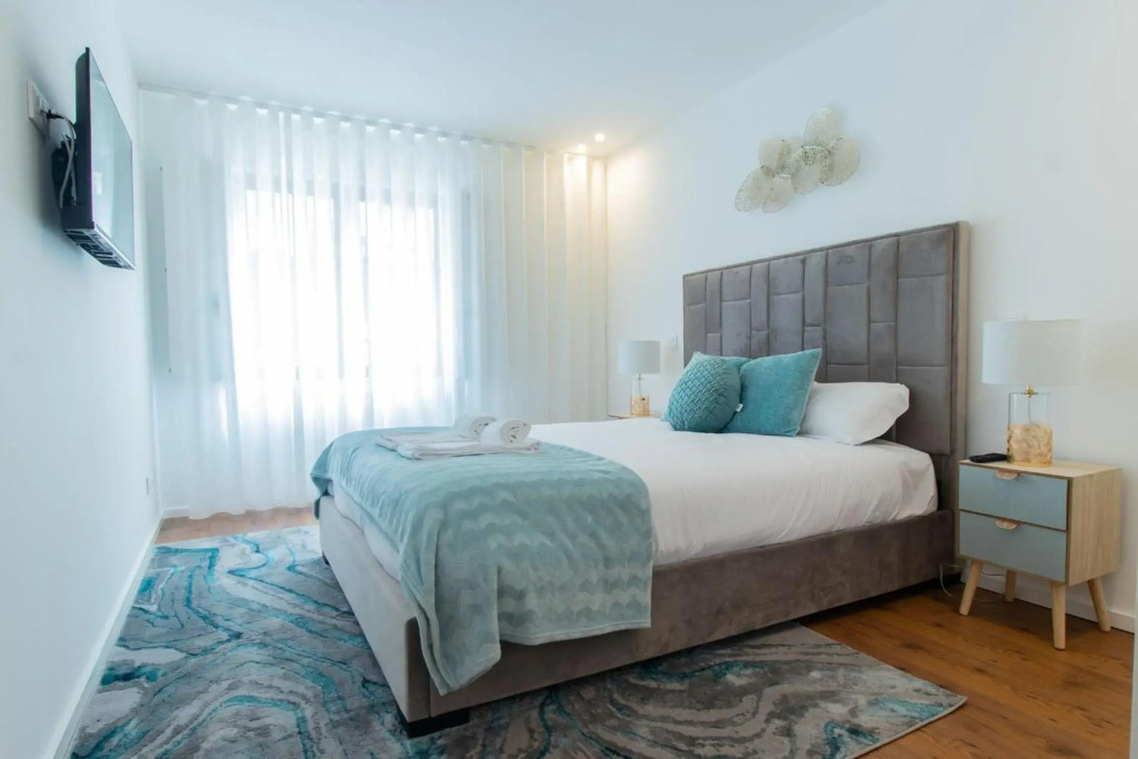 Stunning Apartment w/ Free Parking by LovelyStay