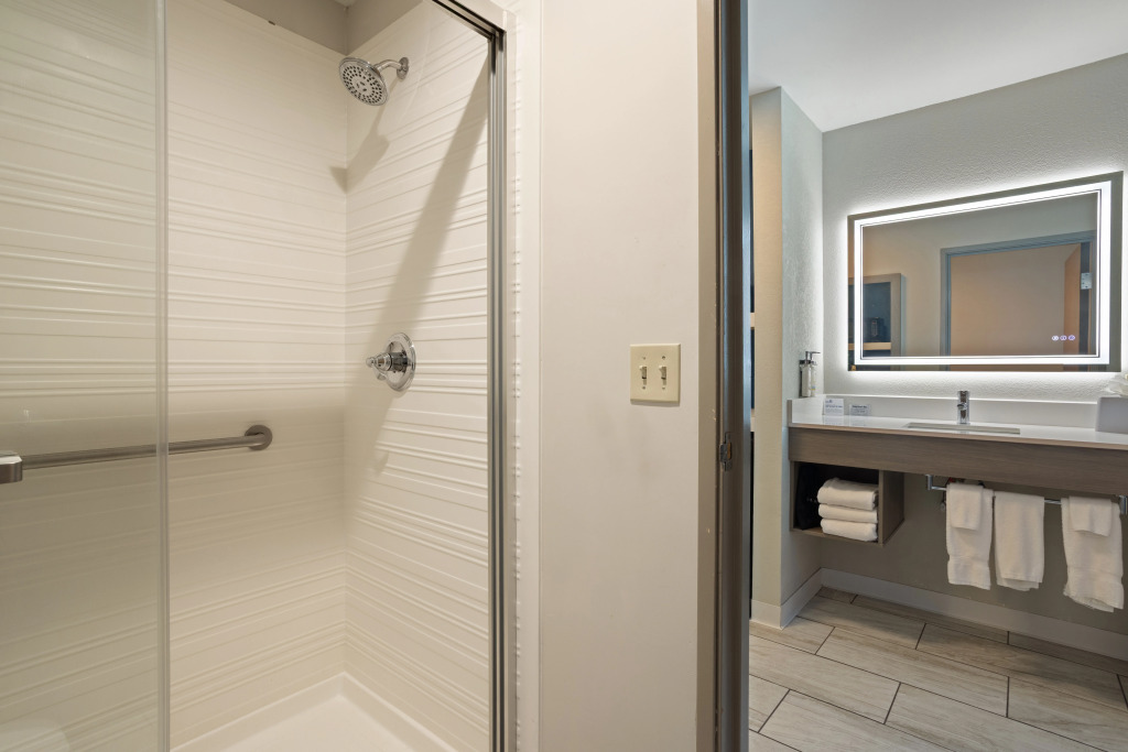 Holiday Inn Express Hotel & Suites Torrington by IHG