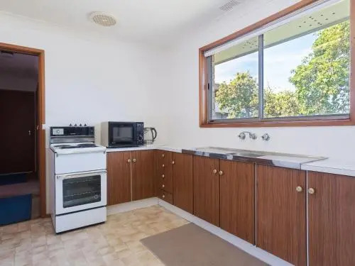 Dalwood', 1/43 Soldiers Point Road - Top Floor And Perfect For Small Boat Parking