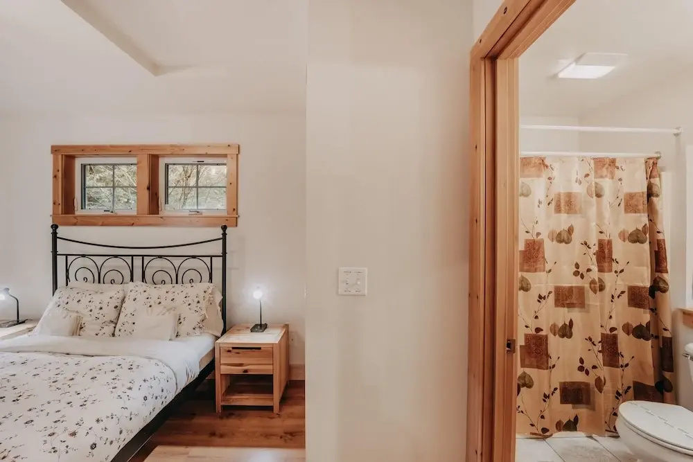 Snowline Cabin #34 - Great English Tudor-style Home With hot Tub! Now With Wifi!