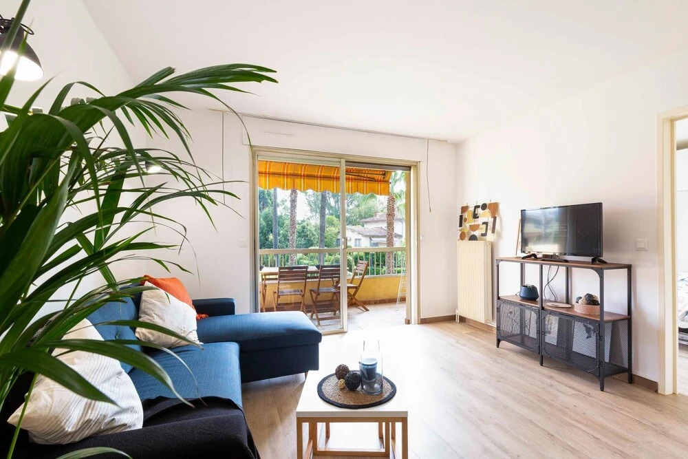 Superb 2 bedrooms flat for 4 people in residence, swimming pool, parking