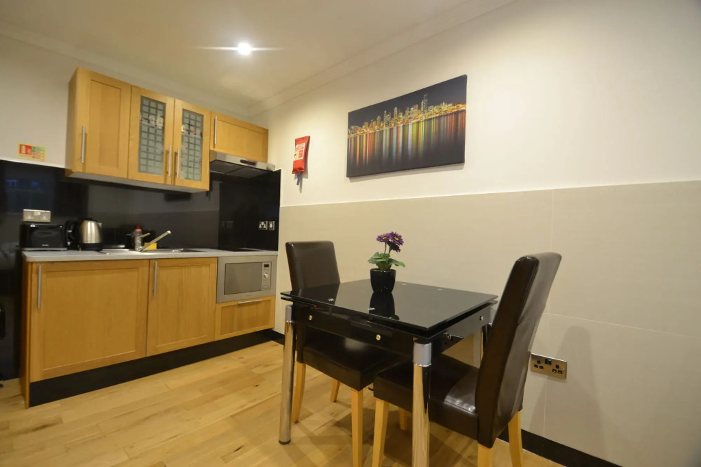 Hyde Park Apartments 8 Craven Hill