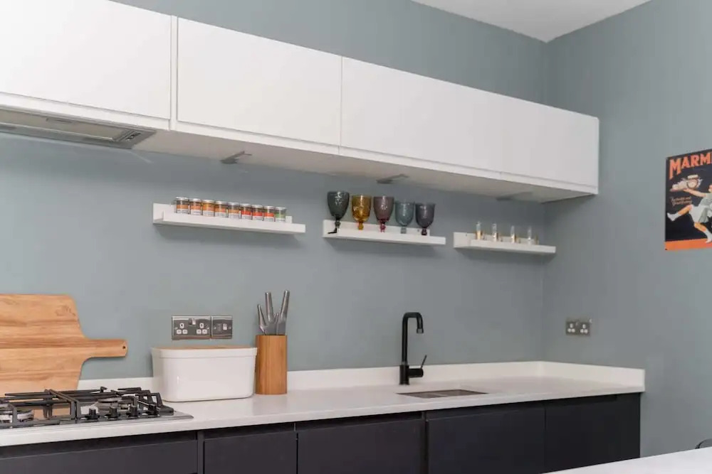 Beautiful & Bright 2BD Flat - Haymarket