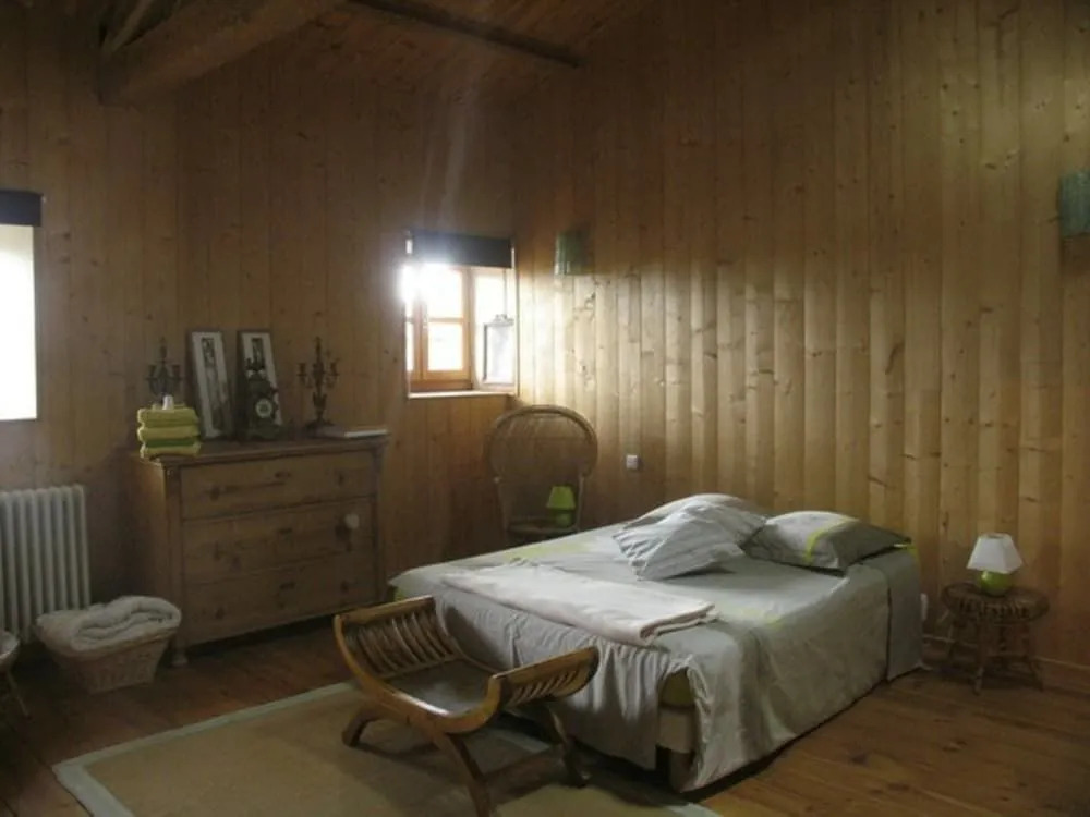 Chambres d'Hôtes La Cardère