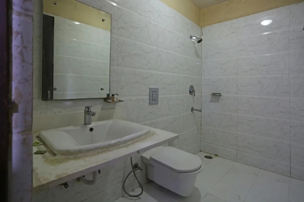 OYO 6188 Hotel Rossette