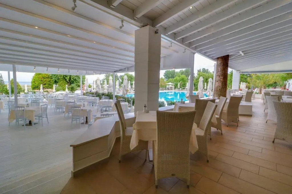 Olympian Bay Grand Resort
