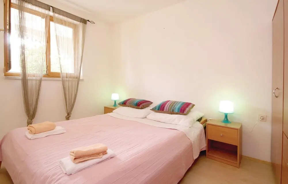 Beautiful Home in Sibenik With Wifi and 2 Bedrooms