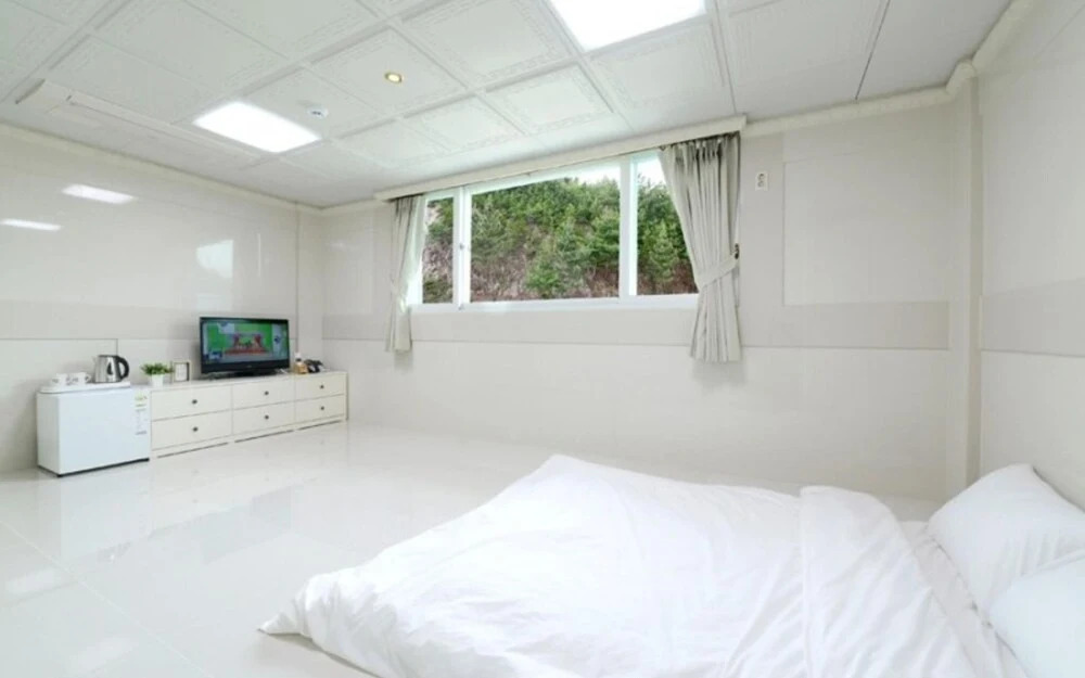 Samcheok Yonghwa Hotel