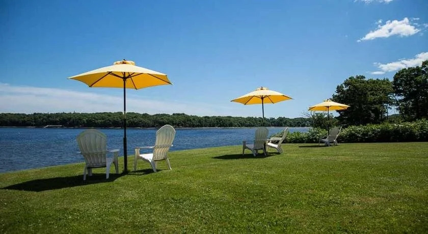 Island View Inn