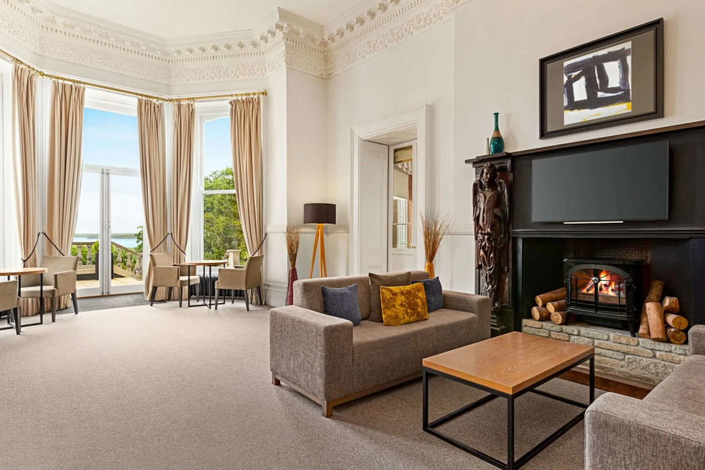 Trenython Manor Resort