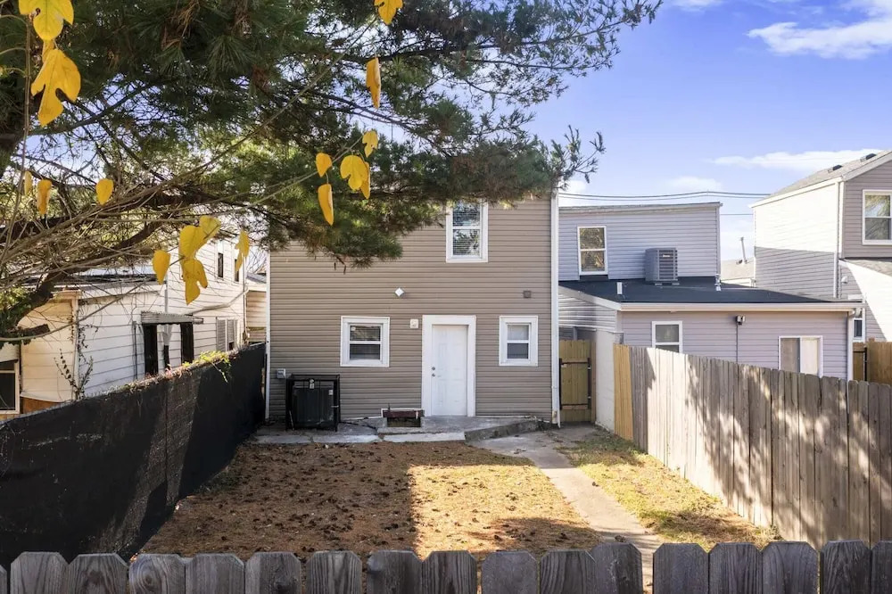 Newly renovated 4BR CozySuites