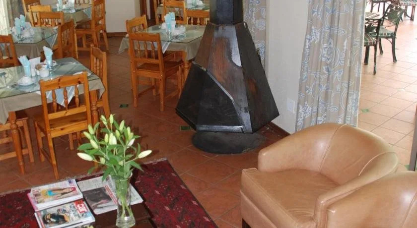 Woodmead Guest Lodge