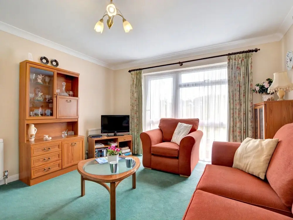 Delightful Holiday Home in Cornwall With Garden