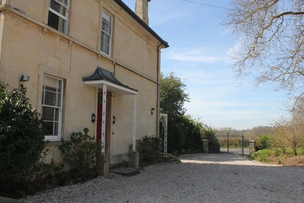 Roseneath House