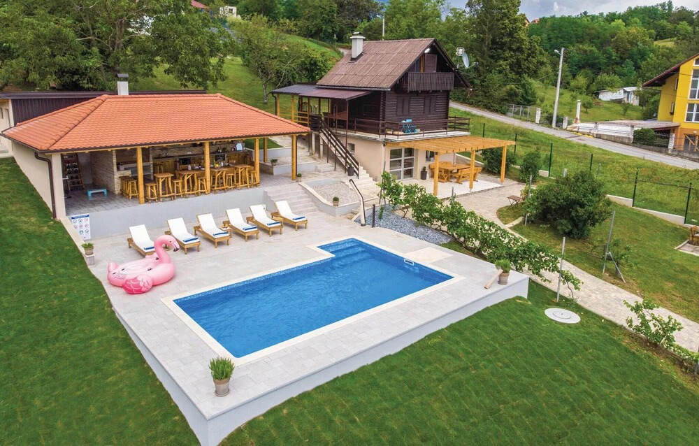 Amazing Home in Zagreb With Outdoor Swimming Pool, Wifi and Outdoor Swimming Pool