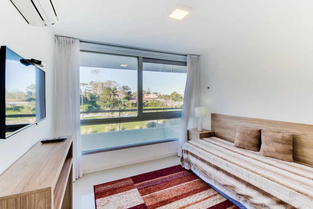 Oceana Suites Isabel ∙ Suite 204