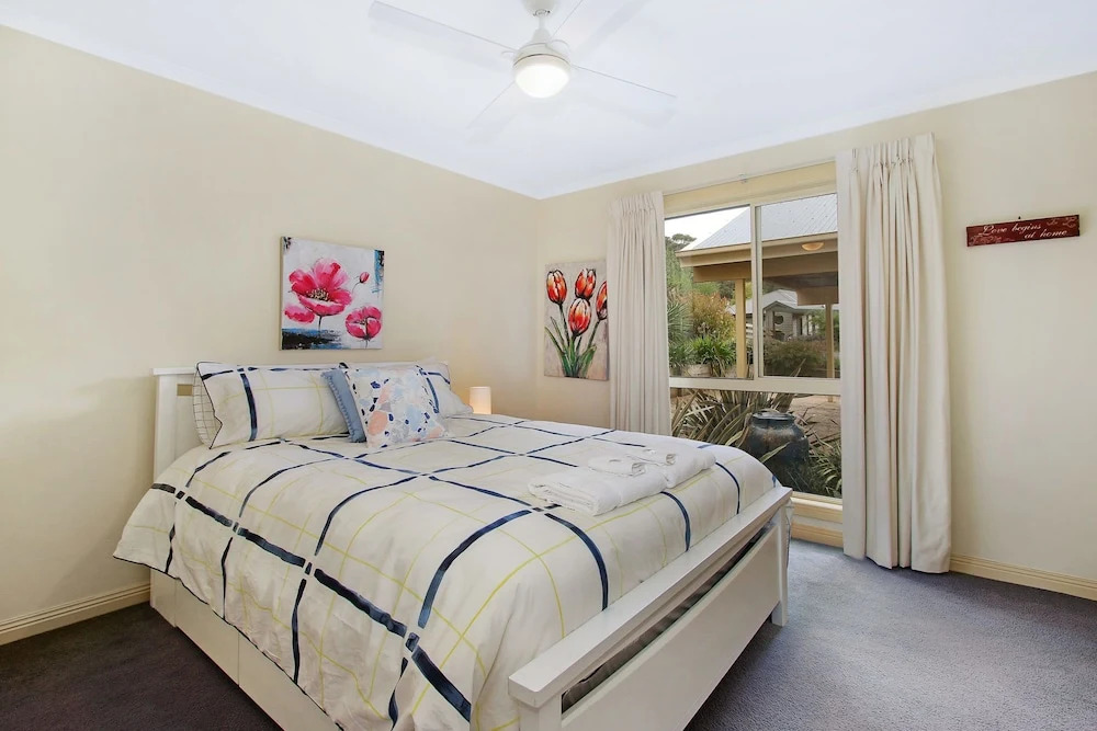 Alpine Vista - Short walk to town centre