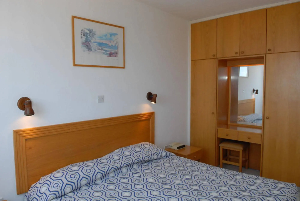 Maistros Hotel Apartments