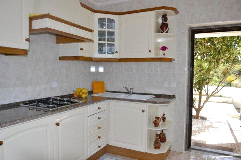 House With 2 Bedrooms in Carvoeira, With Wonderful Mountain View, Encl