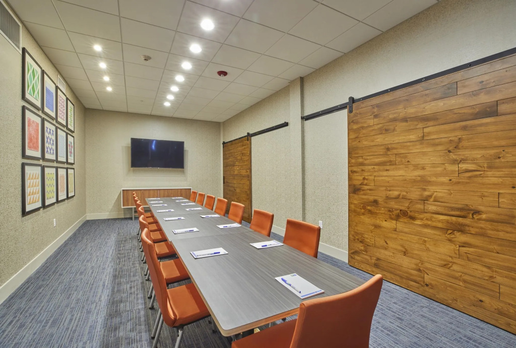 Holiday Inn Express & Suites - Hermiston Downtown by IHG