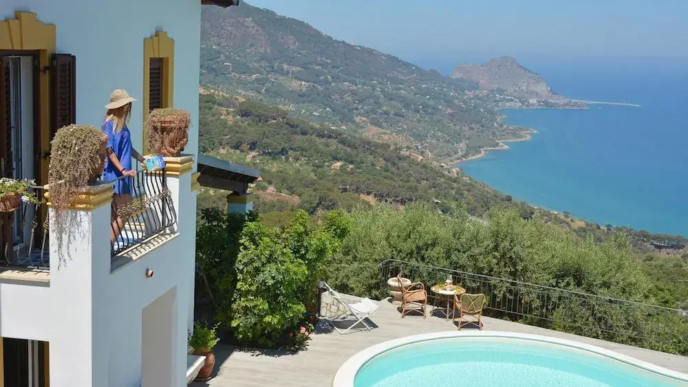 Villa Il Basto 8 by Massimo Villas