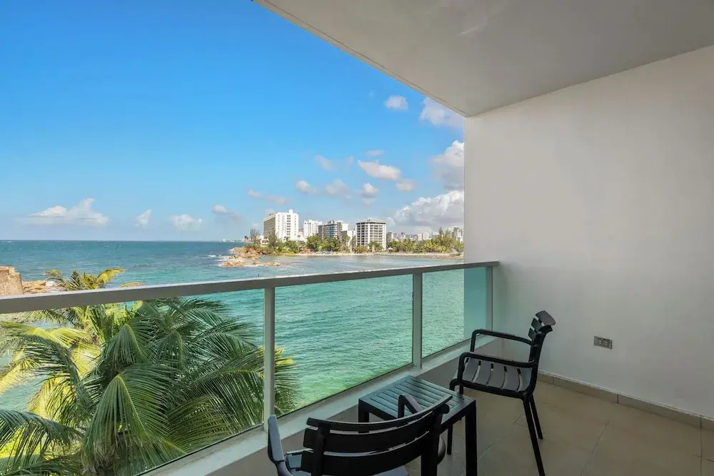 Condado Lagoon - Lux Waterfront Studios