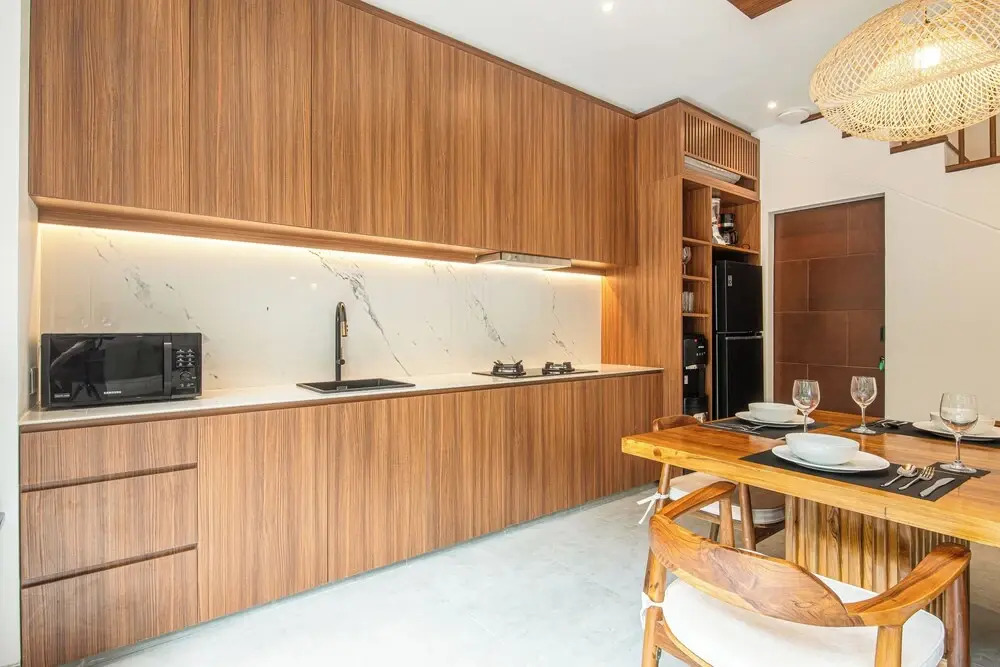Exquisite 5BR Modern Villa 400m From the Ocean
