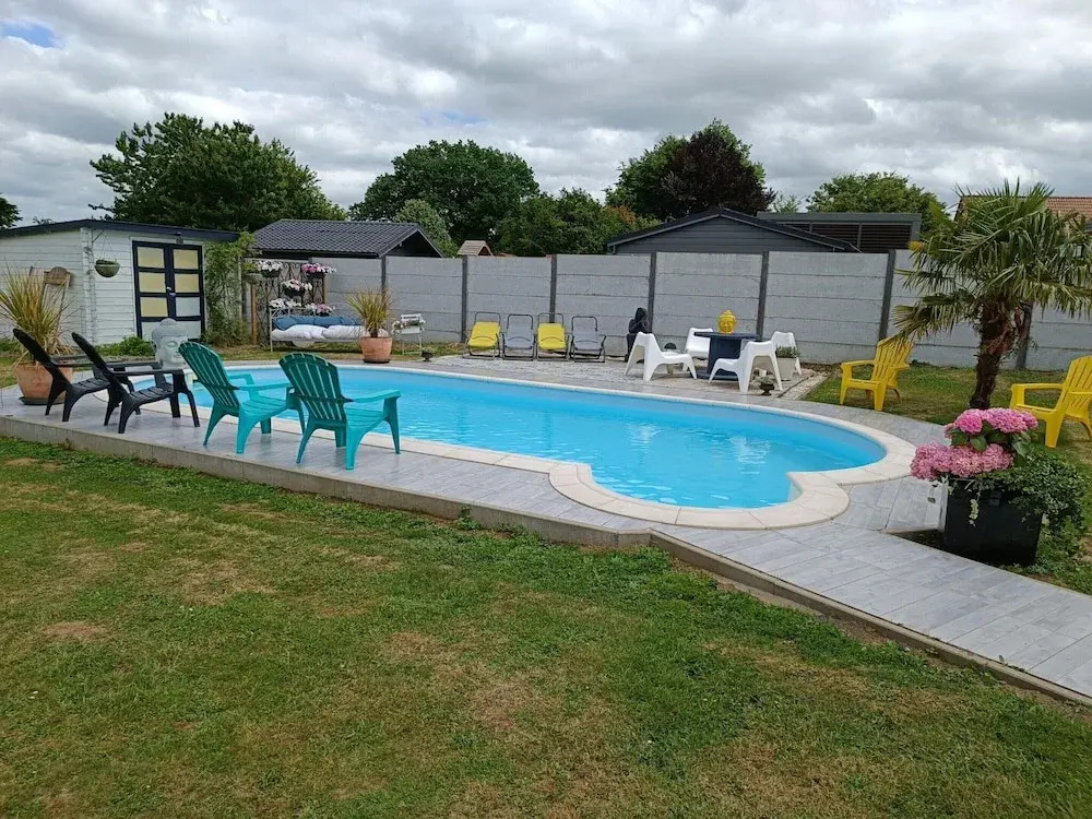 Villa With Private Pool In Blaregnies