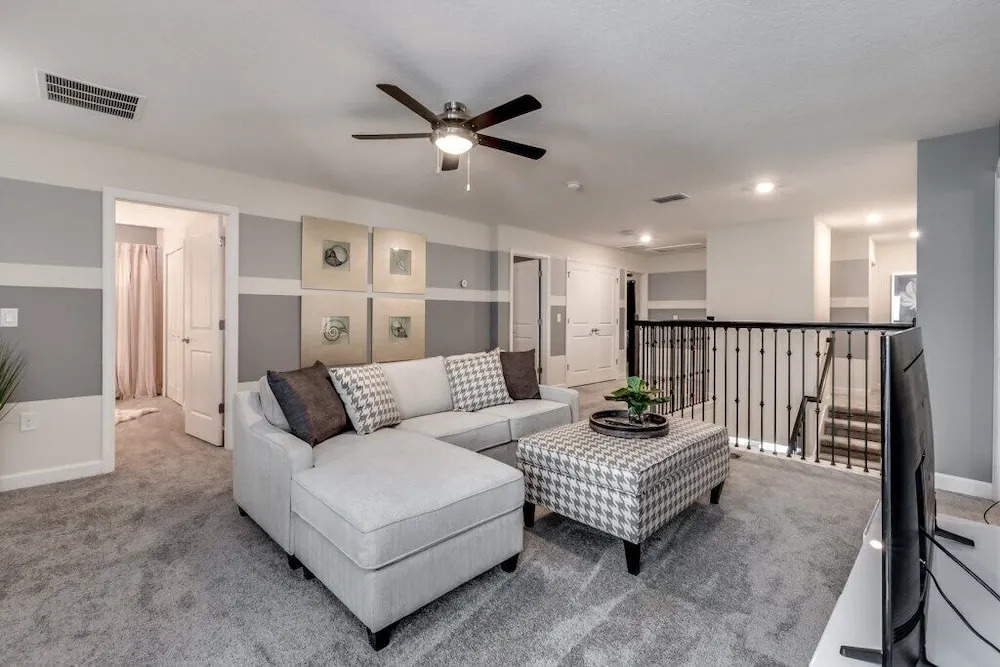 Cruden Court Villa 8805
