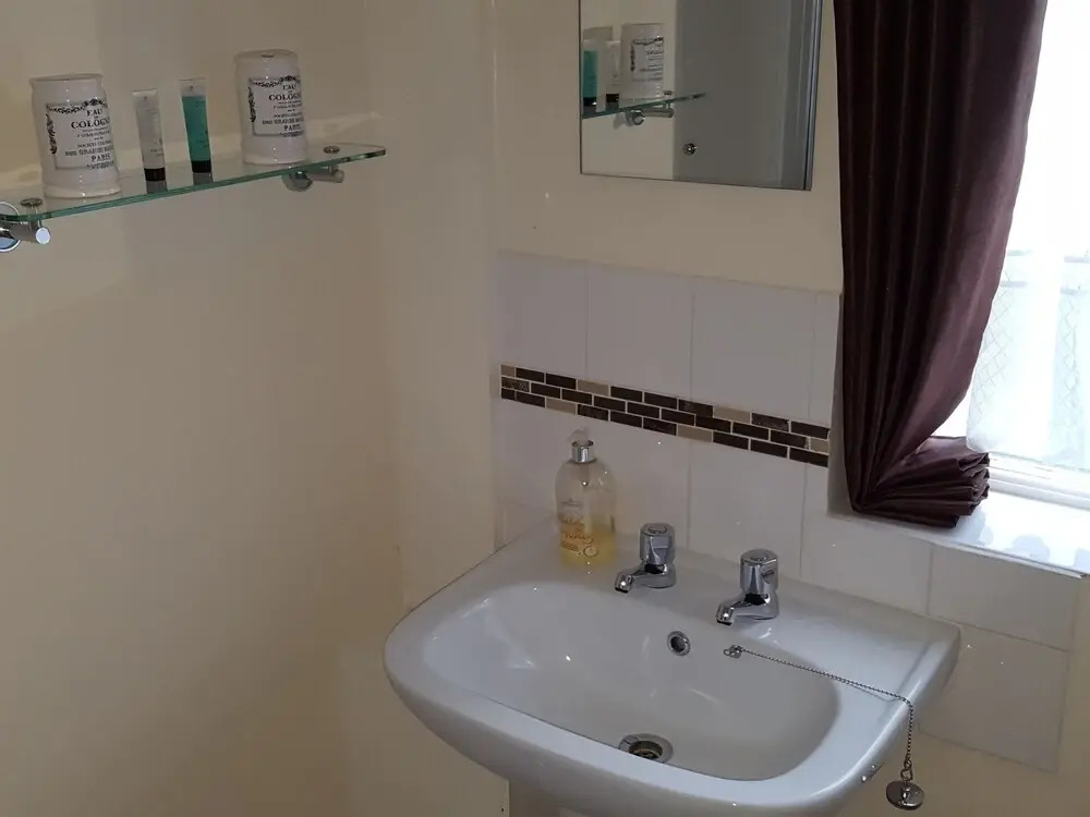 Town House B & B