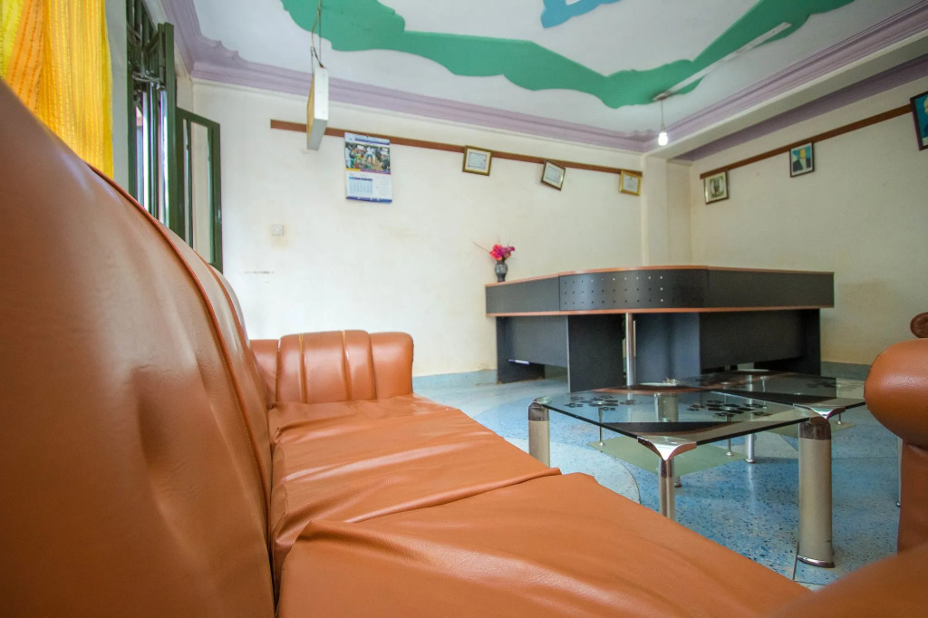 Brimax Hotel